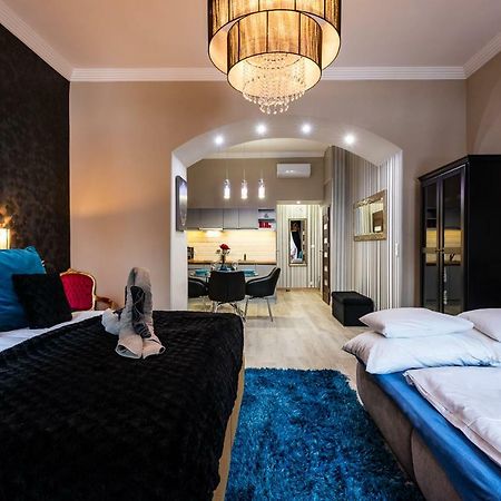 Center Of The Center, The Grand Deluxe Daire Budapeşte Dış mekan fotoğraf